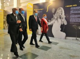 Hichem Mechichi : La vie culturelle est en voie de reprendre son rythme normal